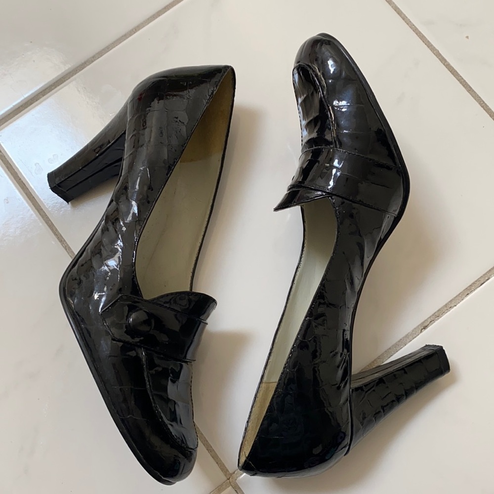 Faux Crocodile Patent Leather Chunk Heels